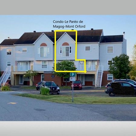 Le Pareo De Magog-Mont Orford Apartman Kültér fotó